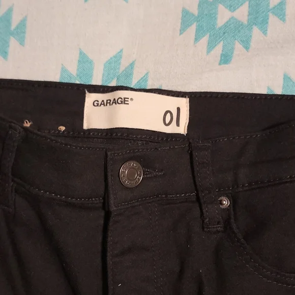 Pants - Picture 2 of 6